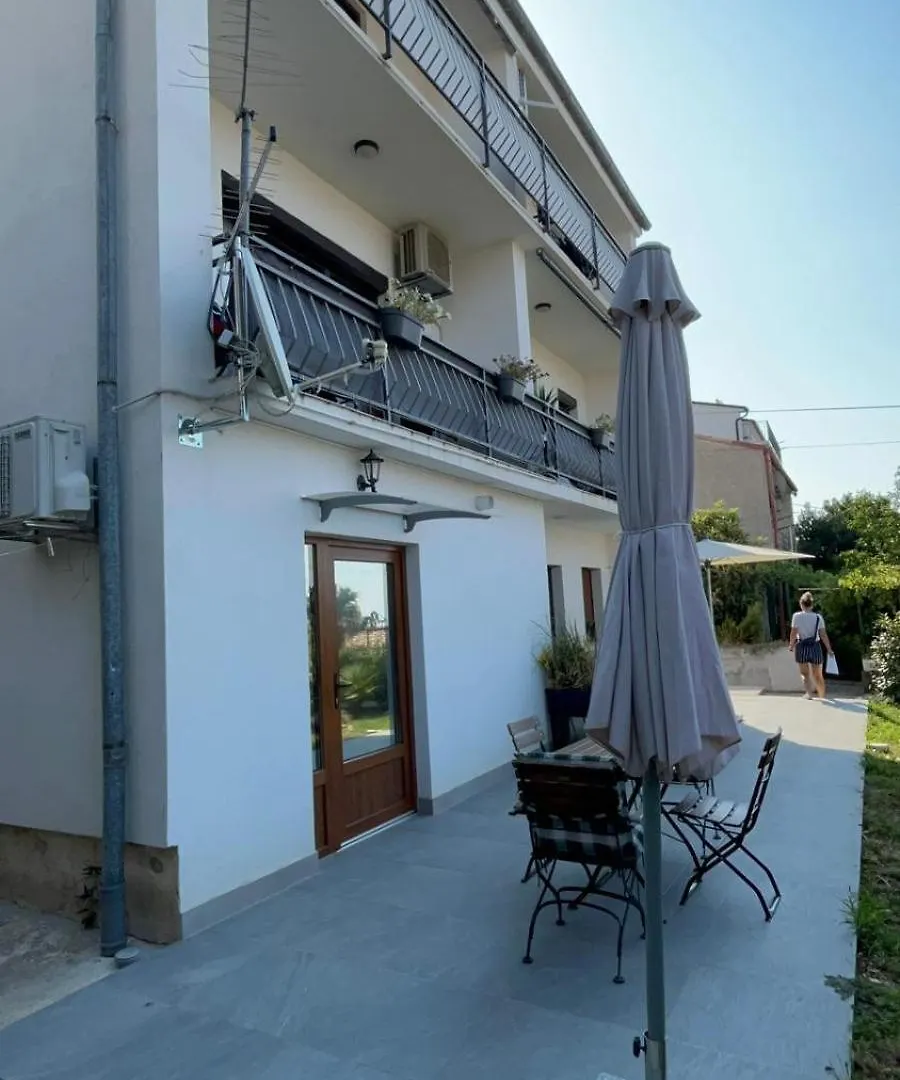 Apartman Ellie Crikvenica 0*,  Croatia