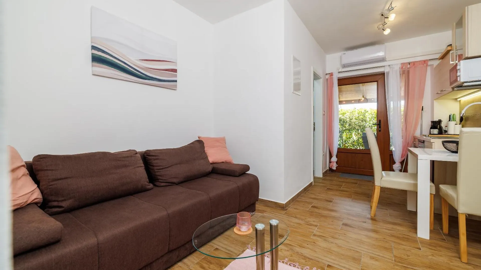 Apartman Ellie Crikvenica 0*,  Croatia